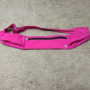 Lululemon Fast and Free Running Belt